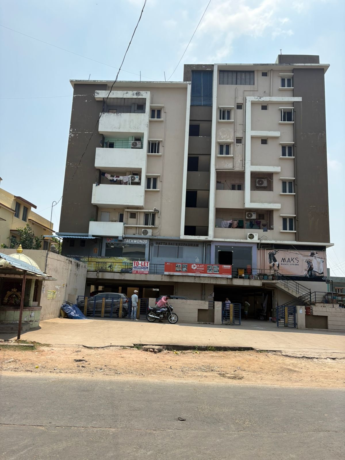 RENT FOR COMMERCIAL SPACE