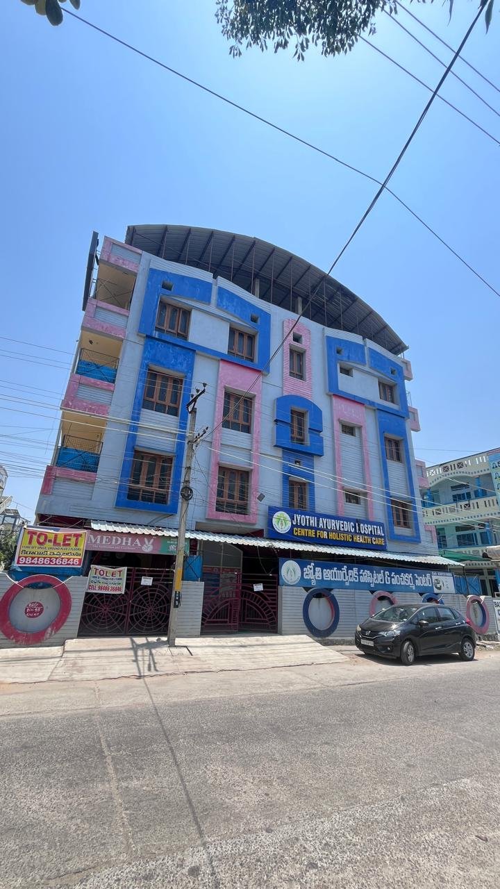 TOLET FOR G+3 COMMERCIAL BUILDING