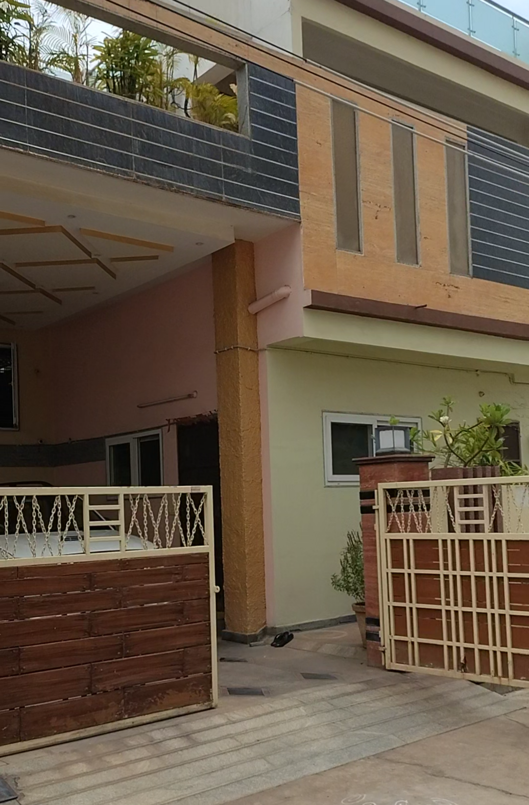 Sale for Indipendent Duplex House